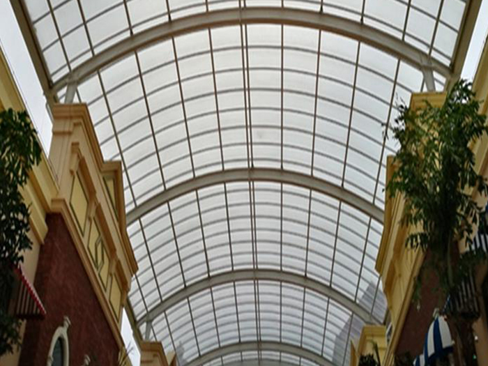 溧阳屋面网架顶棚吊装方案